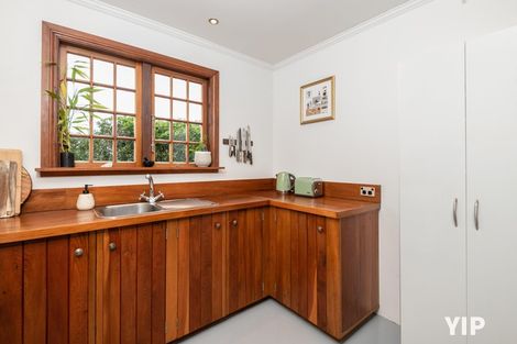 Photo of property in 20a Chapman Street, Newlands, Wellington, 6037