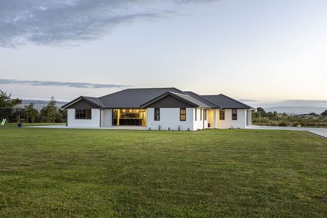 Photo of property in 7 Hartwell Drive, Kelvin Grove, Palmerston North, 4470