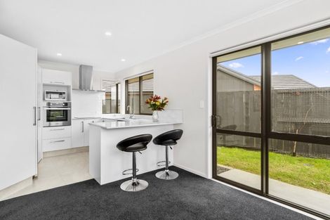 Photo of property in 5 Warlock Way, Papamoa, 3118