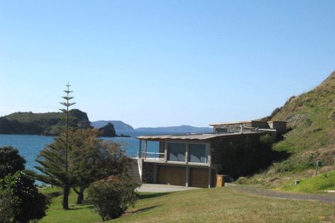 Photo of property in 15 Moore Crescent, Opito Bay, Whitianga, 3592