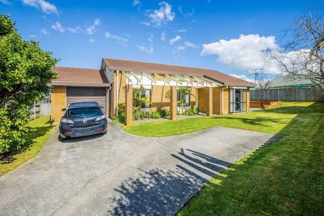 Photo of property in 8 Colt Place, Randwick Park, Auckland, 2105