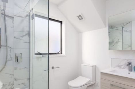 Photo of property in 1/22 Yeovil Road, Te Atatu Peninsula, Auckland, 0610
