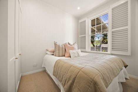 Photo of property in 1223 Old North Road, Helensville, 0875