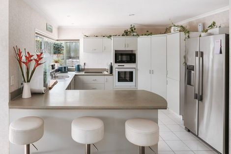 Photo of property in 5 Caernarvon Rise, Bethlehem, Tauranga, 3110