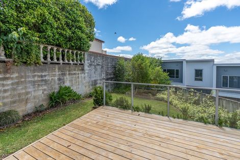 Photo of property in 1/19 Ruakiwi Road, Hamilton Lake, Hamilton, 3204