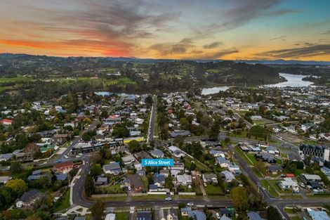 Photo of property in 5 Alice Street, Riverhead, 0820