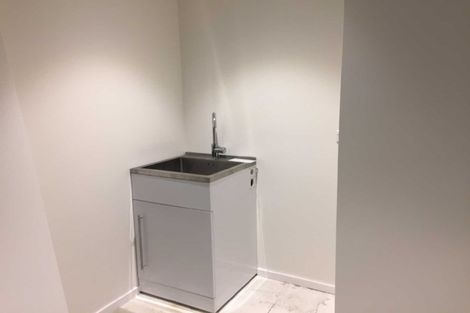 Photo of property in 5 Duin Lane, Wiri, Auckland, 2104