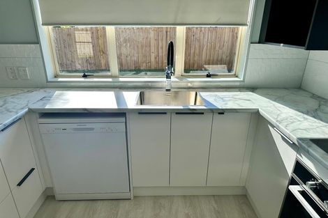 Photo of property in 2/327 Botany Road, Golflands, Auckland, 2013