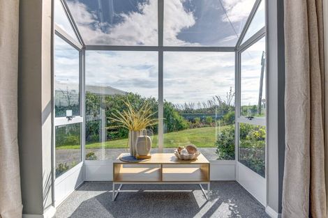 Photo of property in 2 Morgan Street, Castlecliff, Whanganui, 4501