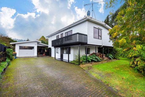 Photo of property in 2 Hugh Avenue, Hamurana, Rotorua, 3097