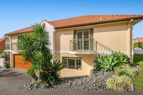 Photo of property in 24 Parkwood Crescent, Gulf Harbour, Whangaparaoa, 0930