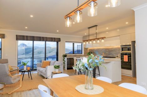 Photo of property in 6 Atherton Terrace, Churton Park, Wellington, 6037