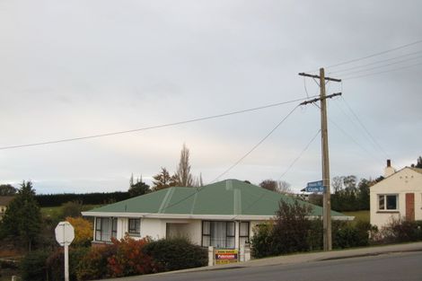 Photo of property in 225 Clyde Street, Balclutha, 9230