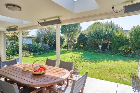 Photo of property in 34 Saint Albans Avenue, Hokowhitu, Palmerston North, 4410