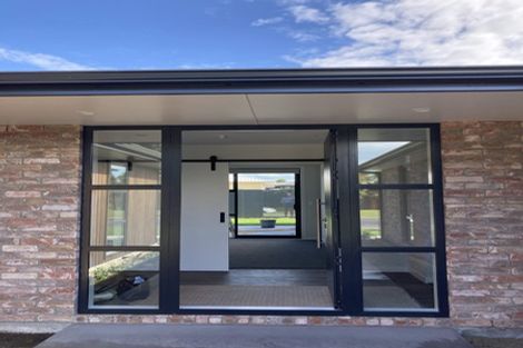 Photo of property in 6 Taylor Street, Cambridge, 3434