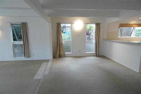 Photo of property in 55 Chatswood Grove, Chatswood, Auckland, 0626