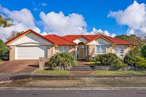 Photo of property in 16 Semillon Avenue, Henderson, Auckland, 0612