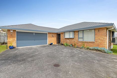 Photo of property in 20 Waitoa Street, Waiuku, 2123