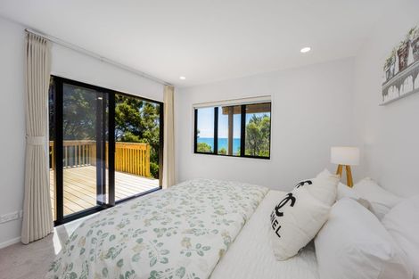 Photo of property in 254a Whangaparaoa Road, Red Beach, 0932