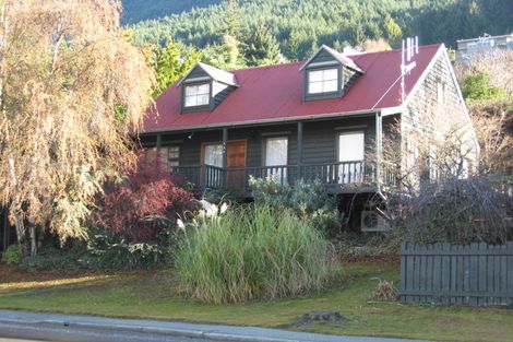 Photo of property in 136 Fernhill Road, Fernhill, Queenstown, 9300