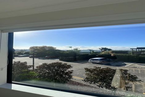 Photo of property in 8 Wharara Lane, Massey, Auckland, 0614