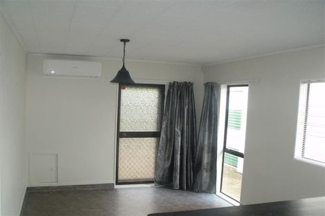 Photo of property in 1 Breadalbane Road, Havelock North, 4130