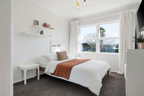 Photo of property in 3 Russleigh Drive, Dinsdale, Hamilton, 3204