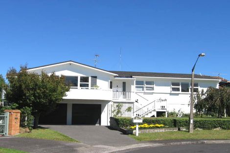 Photo of property in 9 Dawn Place, Te Atatu South, Auckland, 0610