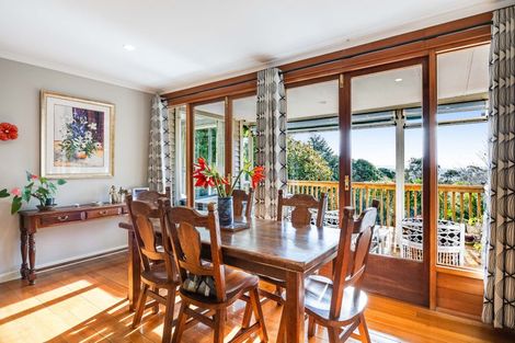 Photo of property in 1135 Scenic Drive North, Swanson, Auckland, 0816
