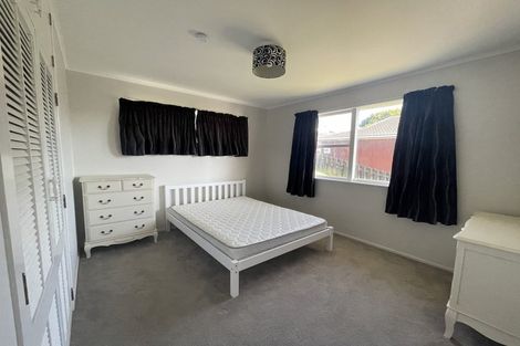 Photo of property in 6 Hartley Terrace, Massey, Auckland, 0614