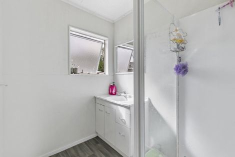 Photo of property in 4 Chantal Place, Red Hill, Papakura, 2110