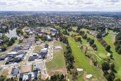 Photo of property in 42 Kanuka Drive, Hokowhitu, Palmerston North, 4410