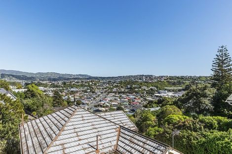 Photo of property in 175 Seatoun Heights Road, Seatoun, Wellington, 6022