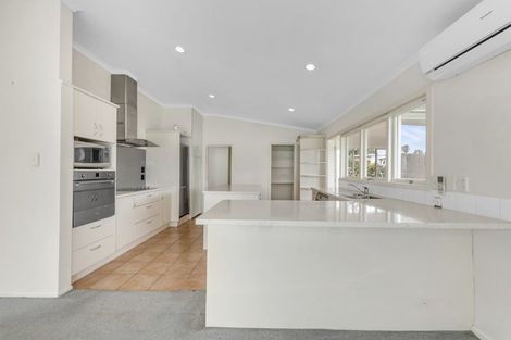 Photo of property in 1 Pakuranga Road, Pakuranga, Auckland, 2010