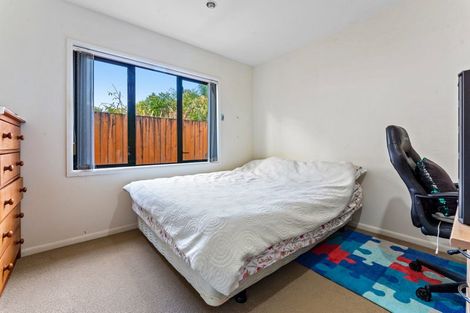 Photo of property in 1/52 Taharoto Road, Takapuna, Auckland, 0622