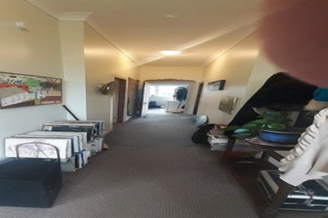 Photo of property in 20 Athol Place, Ravensbourne, Dunedin, 9022