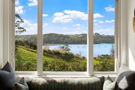 Photo of property in 31 Brick Bay Drive, Sandspit, Warkworth, 0982