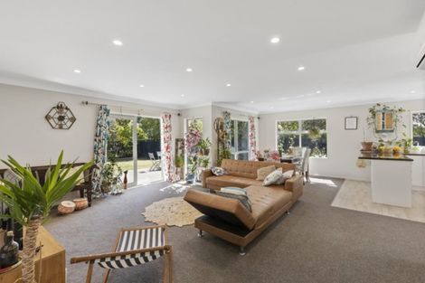 Photo of property in 2/368 Stokes Valley Road, Stokes Valley, Lower Hutt, 5019