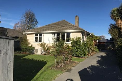 Photo of property in 12 Hillary Crescent, Upper Riccarton, Christchurch, 8041