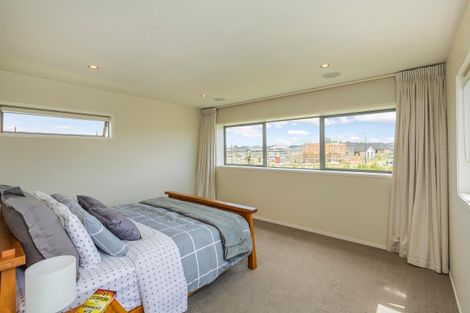 Photo of property in 17 Bayvista Drive, Karaka, Papakura, 2113