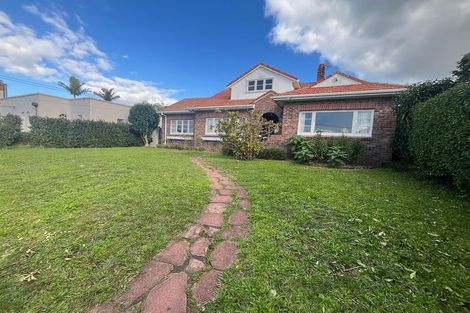 Photo of property in 7 Otahuri Crescent, Greenlane, Auckland, 1051