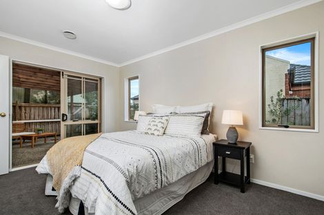 Photo of property in 7 Hibernian Drive, Ranui, Auckland, 0612