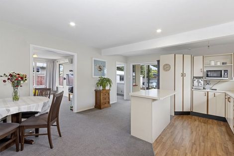 Photo of property in 38 Chedworth Avenue, Bishopdale, Christchurch, 8053