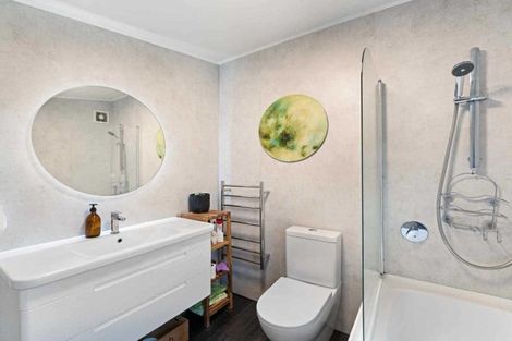 Photo of property in 3 Huia Road, Titirangi, Auckland, 0604