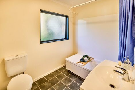 Photo of property in 13a Dale Road, Raumati South, Paraparaumu, 5032