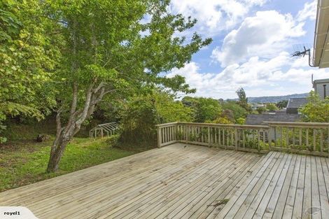 Photo of property in 16 Woodvale Grove, Fairfield, Lower Hutt, 5011