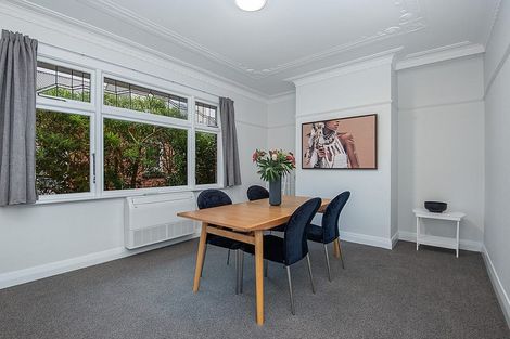 Photo of property in 31 Beach Street, Saint Clair, Dunedin, 9012