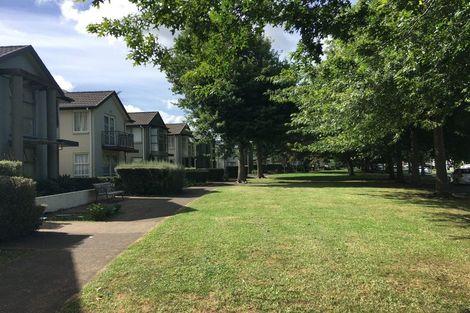 Photo of property in 71 Bruce Pulman Drive, Takanini, 2112