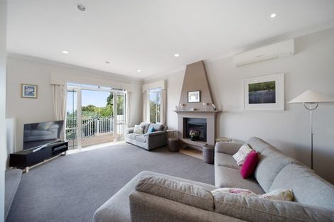 Photo of property in 19 Evelyn Road, Cockle Bay, Auckland, 2014