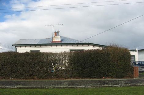 Photo of property in 1 Wyndham Street, Carterton, 5713